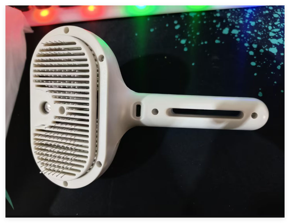Self-Cleaning Pet Comb with Mist – Hair Remover & Grooming Brush